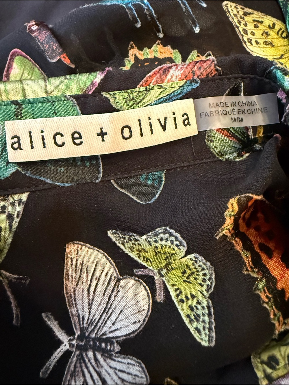 Alice + Olivia Eloise Butterfly Print Button-Up Shirt - Picture 11 of 11